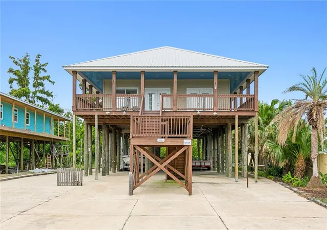 Homes for sale in Laplace, LA | 121 Pontchartrain Rd, Laplace, LA 70068 | MLS# 2552574