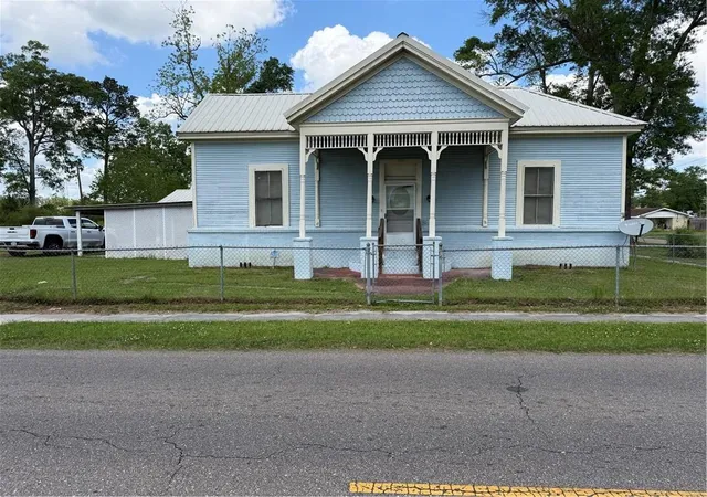 1st image of 200 W Olive St, Amite, LA 70422 | MLS# 2553221
