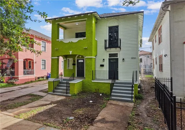 Homes for sale in New Orleans, LA | 3711 Louisiana Ave Pkwy, New Orleans, LA 70125 | MLS# 2551766