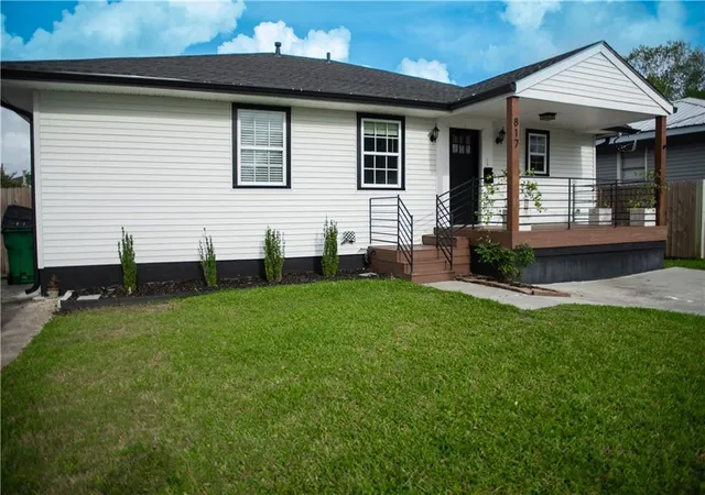 Homes for sale in Metairie, LA | 817 Henry Landry Ave, Metairie, LA 70003 | MLS# 2553271