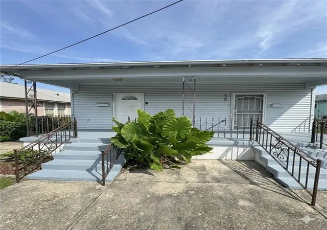 Homes for sale in New Orleans, LA | 1726 28 Lesseps St, New Orleans, LA 70117 | MLS# 2553276