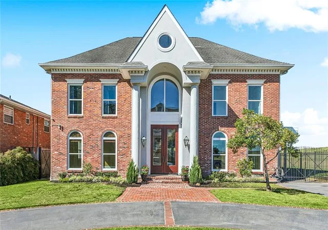 2nd image of 3928 Edenborn Ave, Metairie, LA 70002 | MLS# 2553306