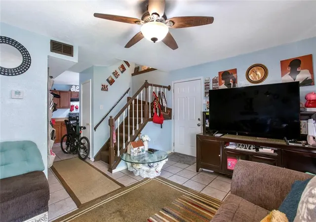 Photo 2 of Condo for sale at 1140 Lake Ave #1140, Metairie, LA 70005 | MLS# 2553146 | Listing updated on 2026-09-01