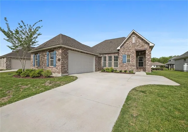 Homes for sale in Springfield, LA | 21497 Bluefin Dr, Springfield, LA 70462 | MLS# 2550494