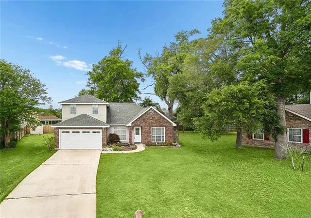 Photo 2 of Single family home for sale at 1132 Indigo Ct, Slidell, LA 70460 | MLS# 2553234 | Listing updated on 2026-06-26