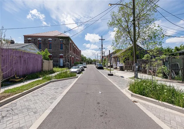 Photo 2 of Land for sale at 1330 Franklin Ave, New Orleans, LA 70117 | MLS# 2553131 | Listing updated on 2026-04-17