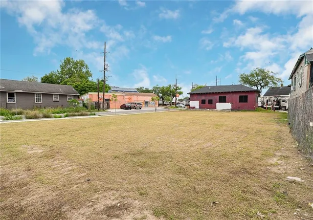 5th image of 1339 Arts St, New Orleans, LA 70117 | MLS# 2553139