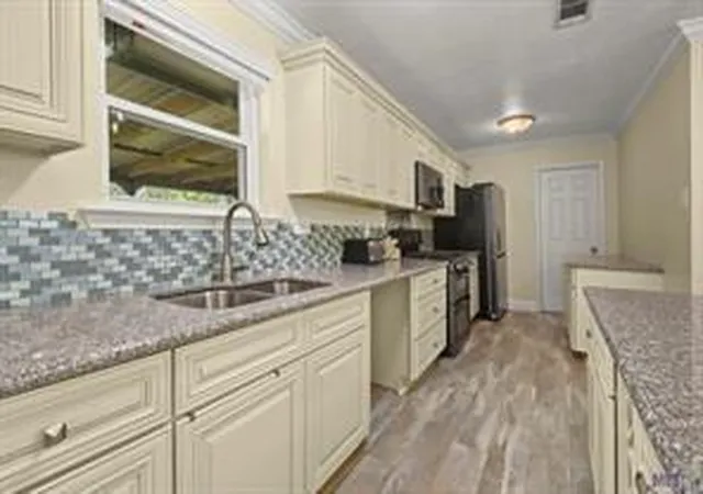 Homes for sale in Baton Rouge, LA | 14442 Acacia St, Baton Rouge, LA 70819 | MLS# 2552088