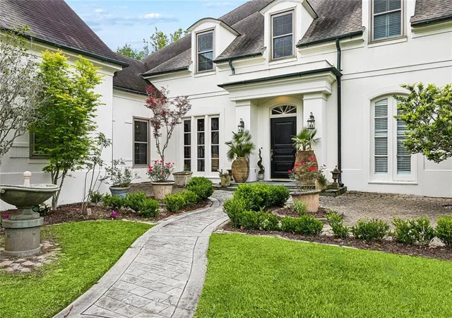 3rd image of 15 Muirfield Pl, New Orleans, LA 70131 | MLS# 2551985