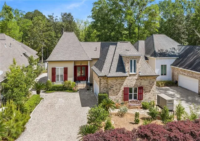2nd image of 804 E 2nd Ave, Covington, LA 70433 | MLS# 2552185