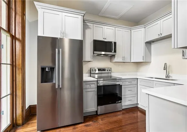 Photo 4 of Condo for sale at 633 Esplanade Ave #202, New Orleans, LA 70116 | MLS# 2553702 | Listing updated on 2026-04-20