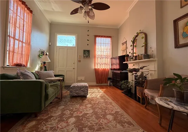 3rd image of 2523 Laurel St #2523, New Orleans, LA 70130 | MLS# 2552630