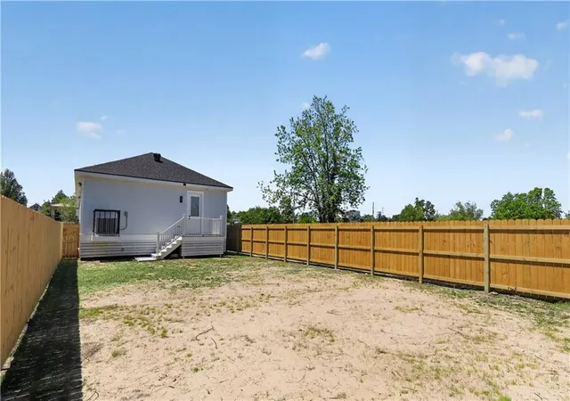 27th image of 1933 Reynes St, New Orleans, LA 70117 | MLS# 2553800