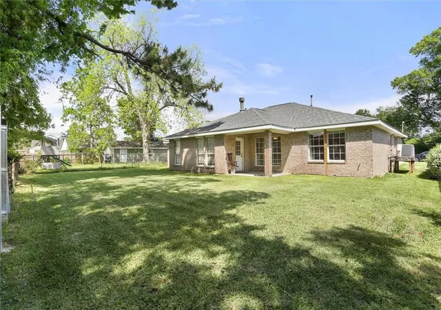 Photo 16 of Single family home for sale at 1015 Fairway St, Kenner, LA 70062 | MLS# 2553712 | Listing updated on 2026-07-27