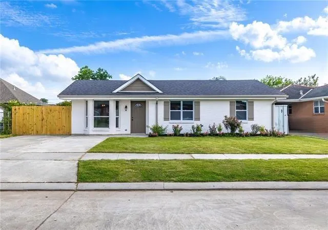 2nd image of 404 Alpaca Dr, Arabi, LA 70032 | MLS# 2553816