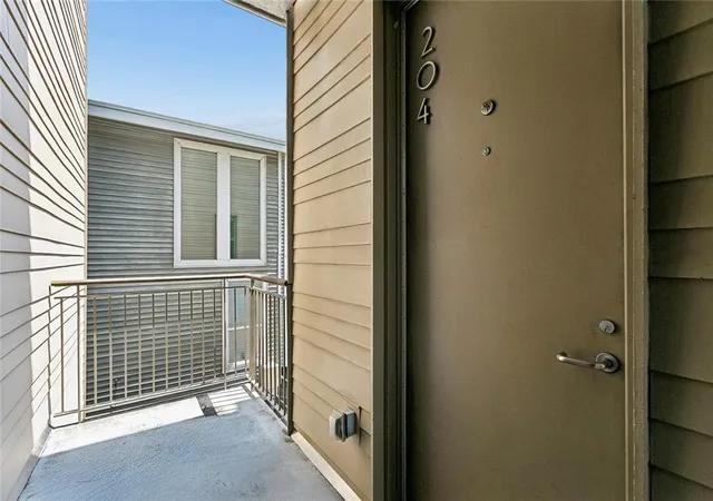 5th image of 5940 Magazine St #204, New Orleans, LA 70115 | MLS# 2553582