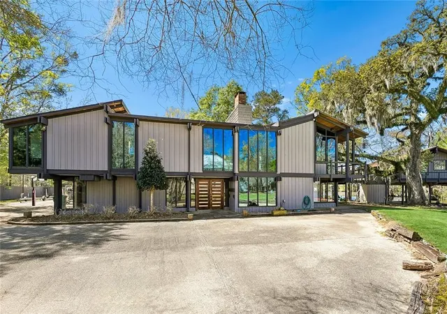 1st image of 17049 Three Rivers Rd, Covington, LA 70433 | MLS# 2553747