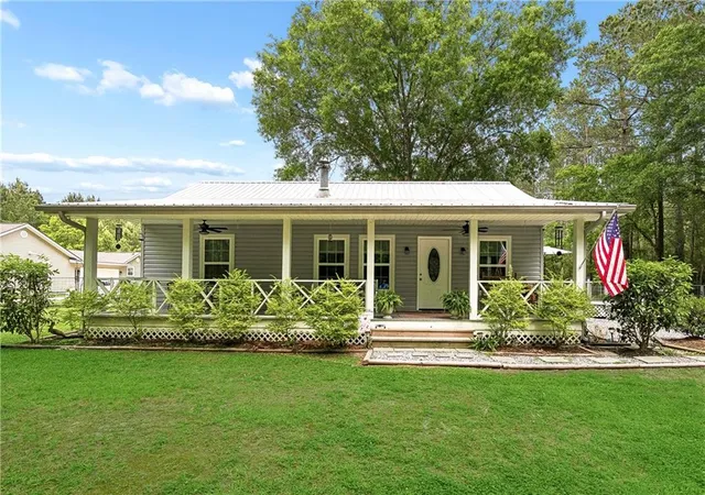 1st image of 71260 Saint Charles St, Abita Springs, LA 70420 | MLS# 2552576