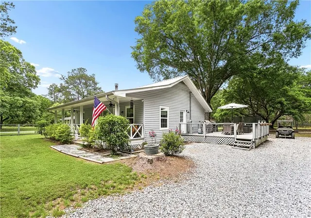 2nd image of 71260 Saint Charles St, Abita Springs, LA 70420 | MLS# 2552576