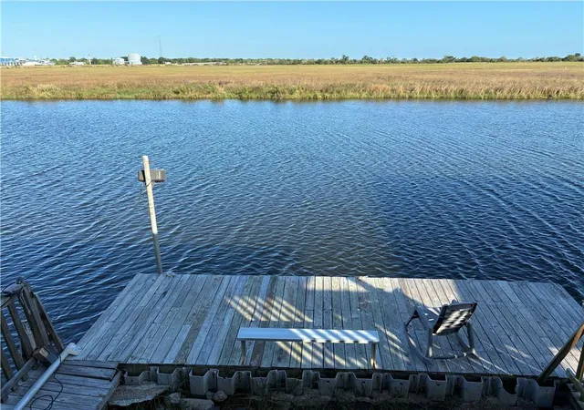 Homes for sale in Port Sulphur, LA | 635 Martin Ln, Port Sulphur, LA 70083 | MLS# 2553806