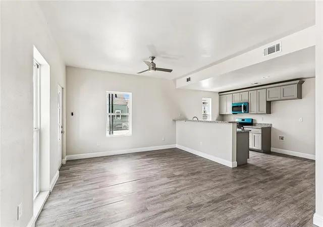Listing Photo 4 - Condo for sale in building located at 2204 06 Pauger St, New Orleans, LA 70116