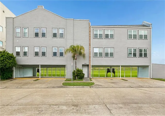 1st image of 3001 5th St, Metairie, LA 70002 | MLS# 2554051