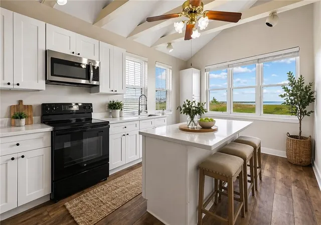 3rd image of 3001 5Th St, Metairie, LA 70002 | MLS# 2554051