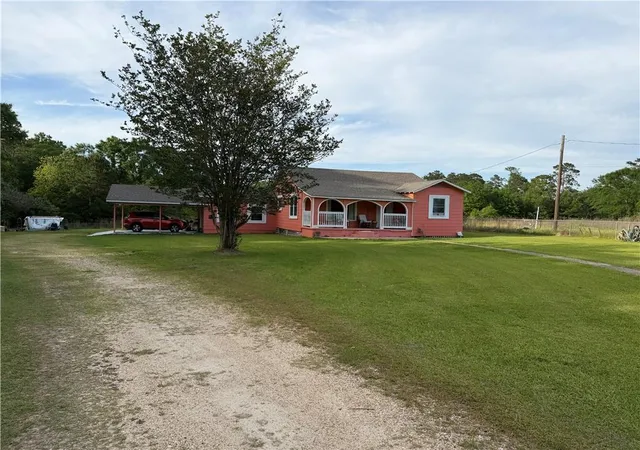 Photo 3 of Single family home for sale at 59377 Borgne Ave, Bogalusa, LA 70427 | MLS# 2554224 | Listing updated on 2026-04-26