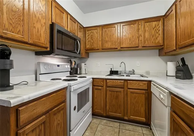 Photo 3 of Condo for sale at 2500 Houma Blvd #315, Metairie, LA 70001 | MLS# 2553675 | Listing updated on 2026-04-22