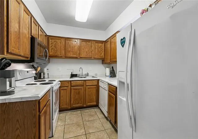 Photo 3 of Condo for sale at 2500 Houma Blvd #315, Metairie, LA 70001 | MLS# 2553675 | Listing updated on 2026-04-22