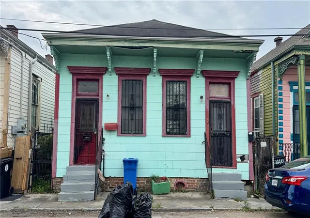 1st image of 2108 Magnolia St, New Orleans, LA 70113 | MLS# 2554144