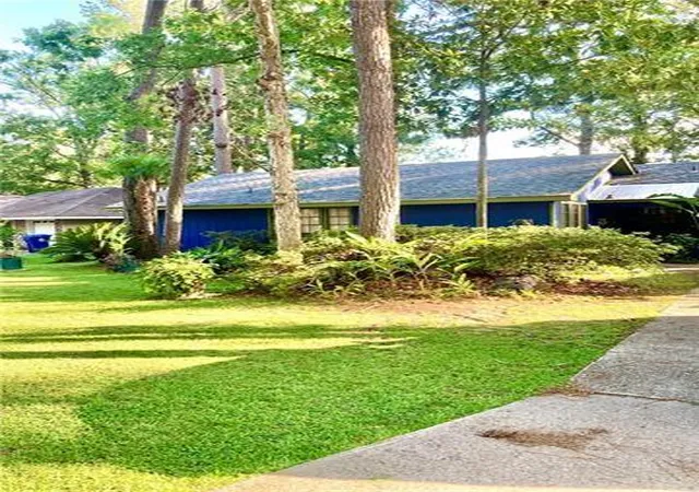 1st image of 274 Oakwood Dr, Mandeville, LA 70448 | MLS# 2554398