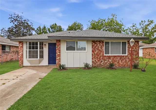 1st image of 2749 Blanche St, Marrero, LA 70072 | MLS# 2554474