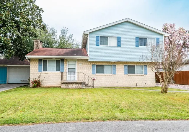 1st image of 31 Pecan St, Harahan, LA 70123 | MLS# 2540567