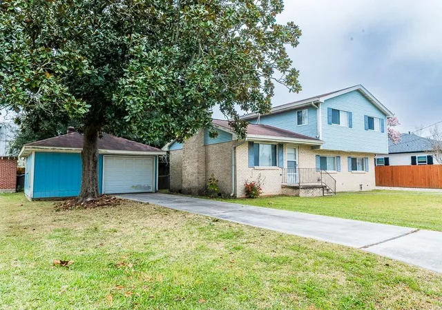 2nd image of 31 Pecan St, Harahan, LA 70123 | MLS# 2540567