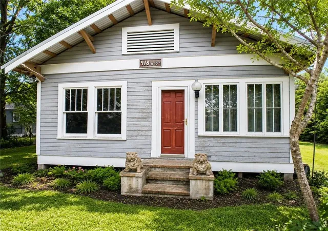 1st image of 918 W 10th St, Bogalusa, LA 70427 | MLS# 2554579