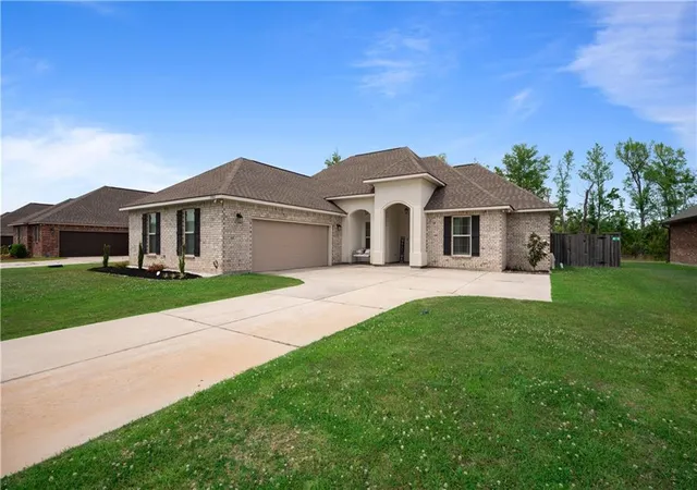 Homes for sale in Hammond, LA | 19503 Ketchwood Dr, Hammond, LA 70403 | MLS# 2554597