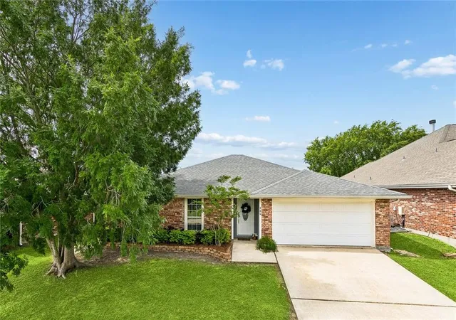 2nd image of 204 Charles Ct, Slidell, LA 70458 | MLS# 2553245