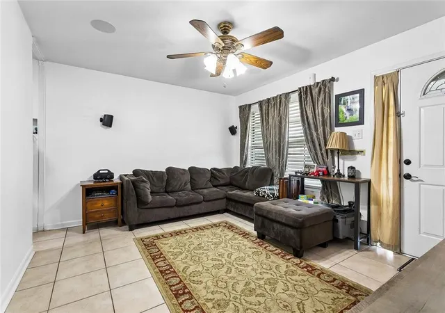 3rd image of 217 W Tish Dr, Westwego, LA 70094 | MLS# 2550696