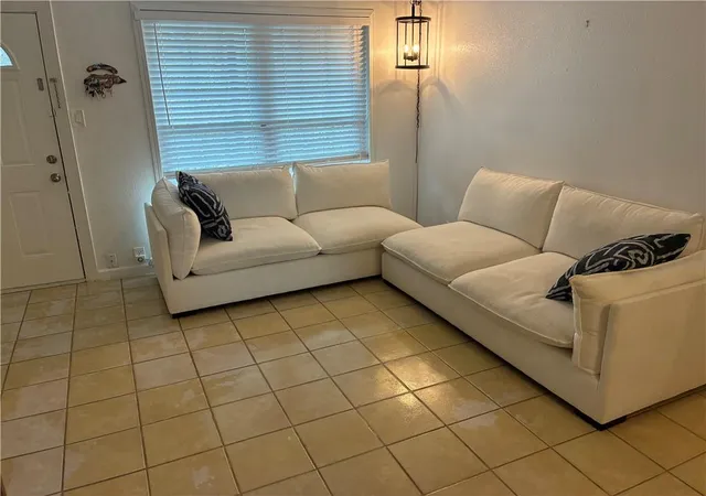 Homes for sale in Metairie, LA | 6320 Riverside Dr #241, Metairie, LA 70003 | MLS# 2553672