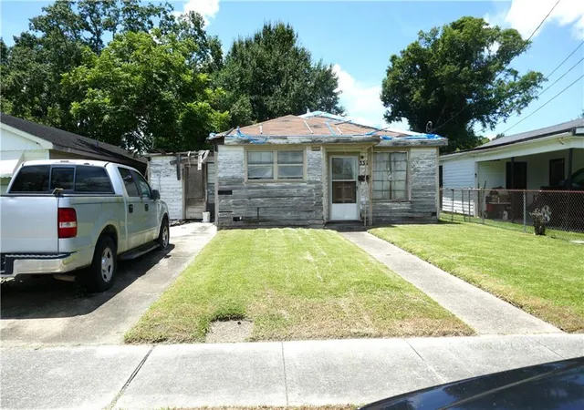 Homes for sale in Kenner, LA | 335 Taylor St, Kenner, LA 70062 | MLS# 2549244