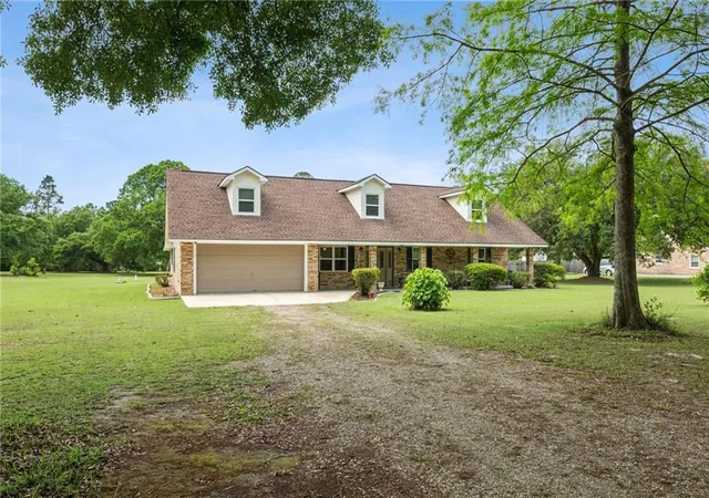 3rd image of 22298 Longleaf Dr, Covington, LA 70435 | MLS# 2554432
