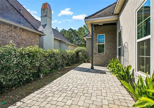 3rd image of 869 S Corniche Du Lac, Covington, LA 70433 | MLS# 2554746