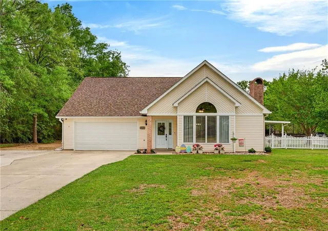 Homes for sale in Picayune, MS | 8007 Fishhook Ln, Picayune, MS 39466 | MLS# 2554886