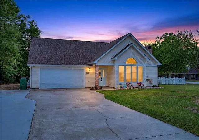 3rd image of 8007 Fishhook Ln, Picayune, MS 39466 | MLS# 2554886