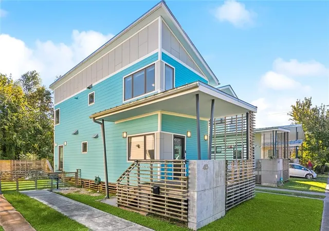 Homes for sale in New Orleans, LA | 413 Andry St, New Orleans, LA 70117 | MLS# 2554889