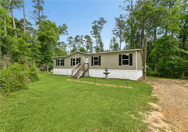 Homes for sale in Ponchatoula, LA | 21303 Esterbrook Rd, Ponchatoula, LA 70454 | MLS# 2554087