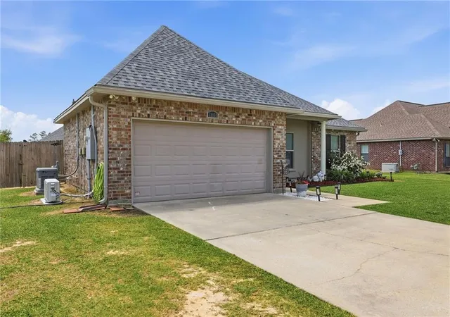 4th image of 13157 E Coles Creek Loop, Hammond, LA 70403 | MLS# 2554896