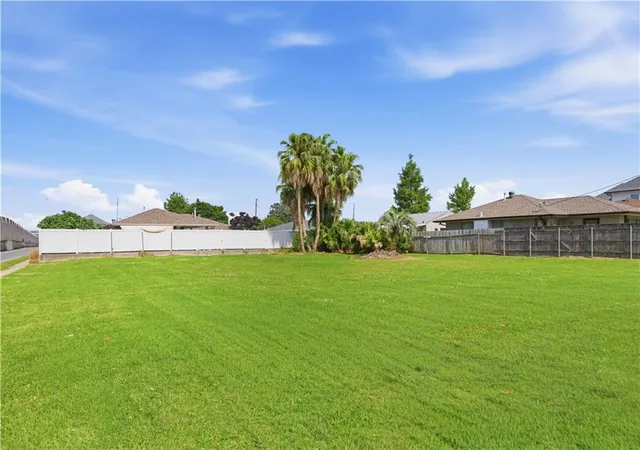Photo 4 of Land for sale at 604 Melody Dr, Metairie, LA 70002 | MLS# 2554946 | Listing updated on 2026-04-27