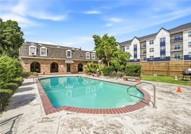 Homes for sale in Baton Rouge, LA | 4735 Government Street, Baton Rouge, LA 70806 | Houzeo
